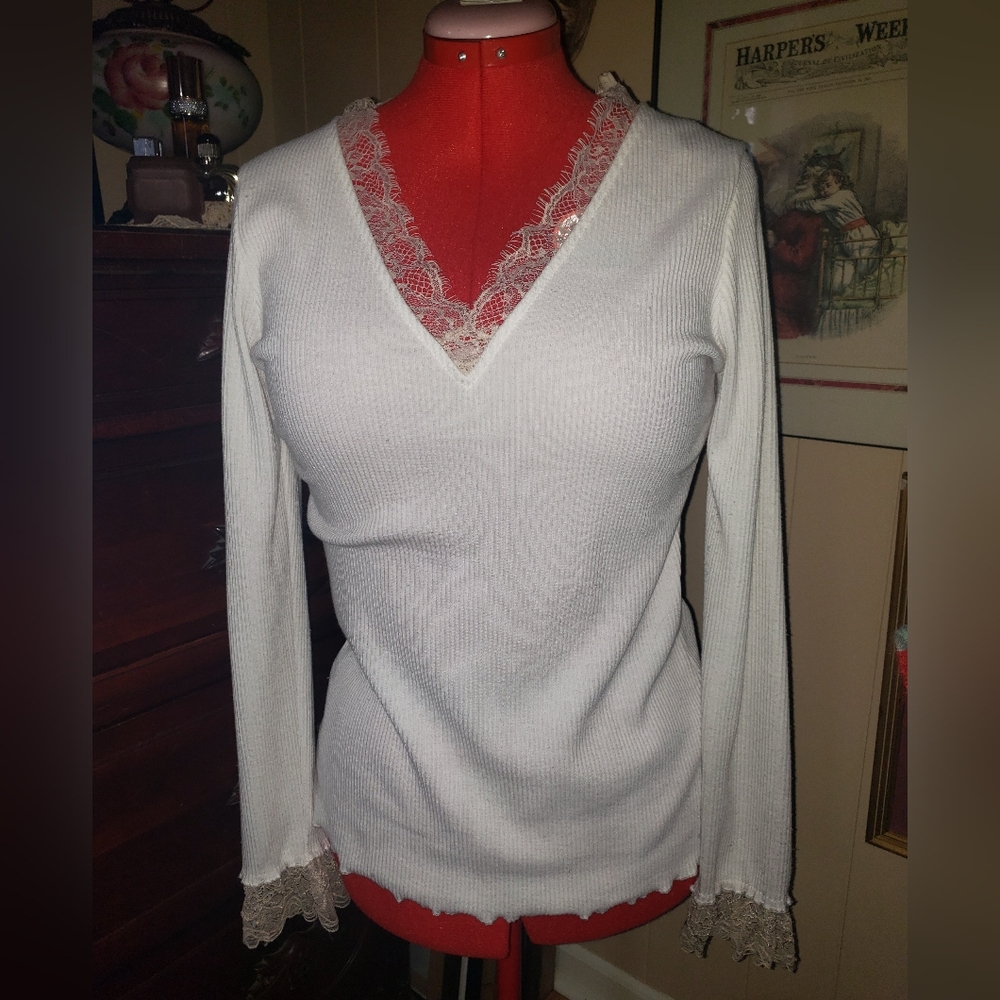 GIMMICKS  White Ribbed Top XL